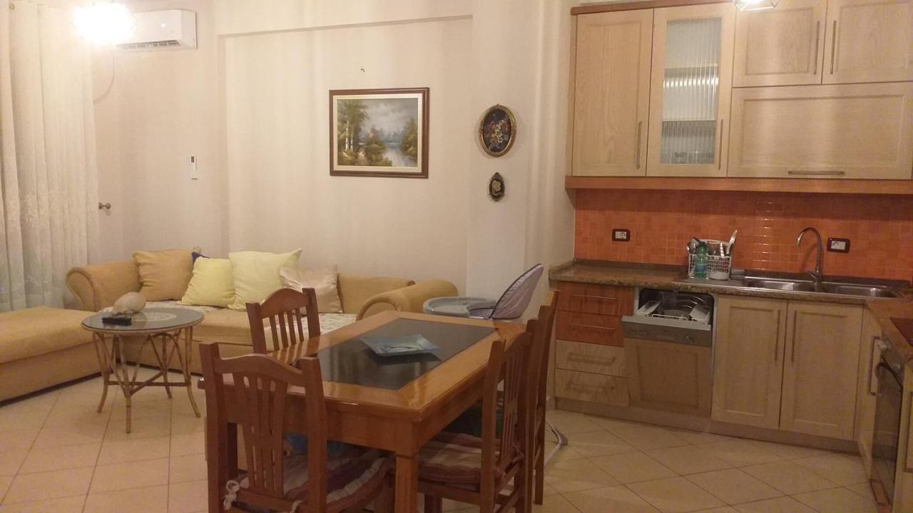 Apartment Ina Apartament *