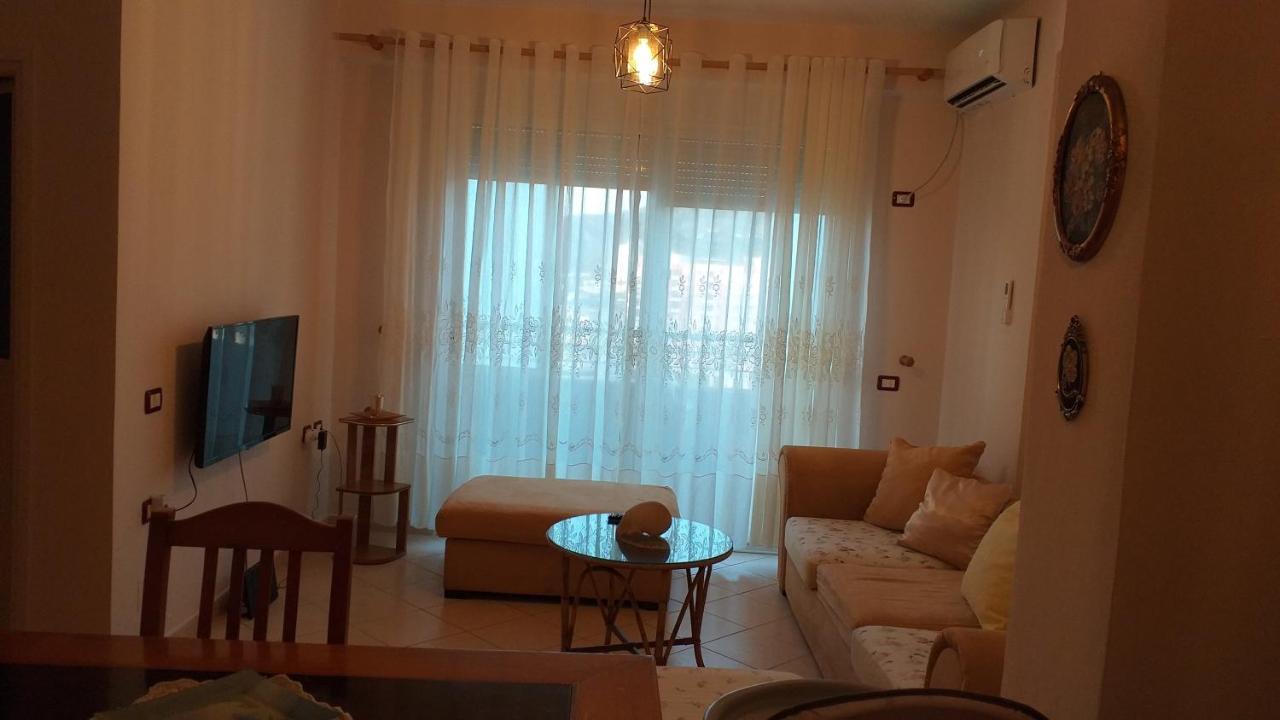 Ina Apartament Apartment